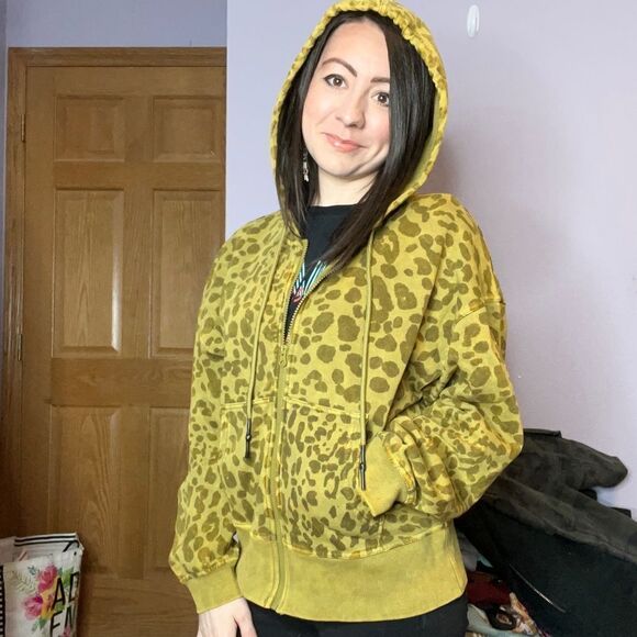 JoyLab Green Animal Print Oversized Hoodie women's size XS - Picture 3 of 10